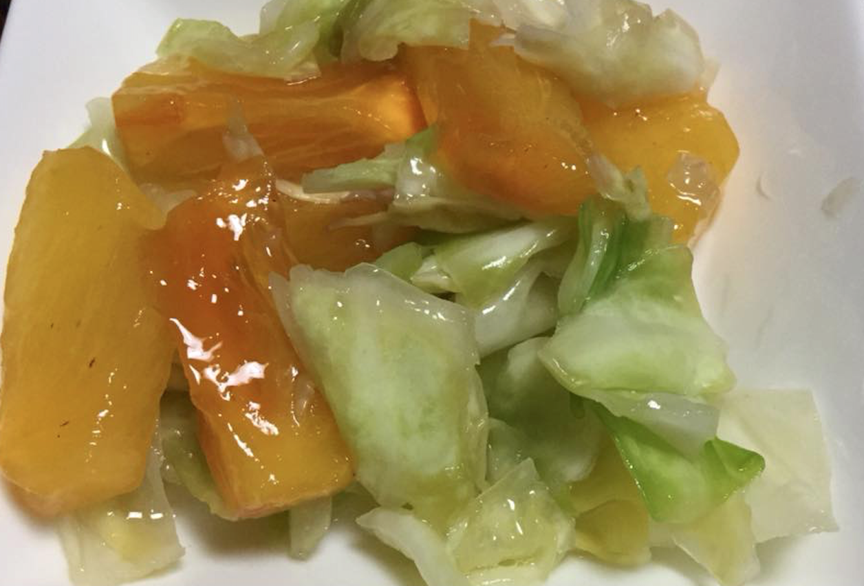 キャベツと柿の和え物 生長の家 sni オーガニック菜園部 キャベツと柿の和え物 生長の家 sni オーガニック菜園部